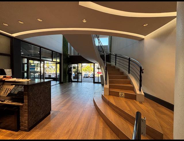 840M² OFFICE TO LET IN TYGER VALLEY